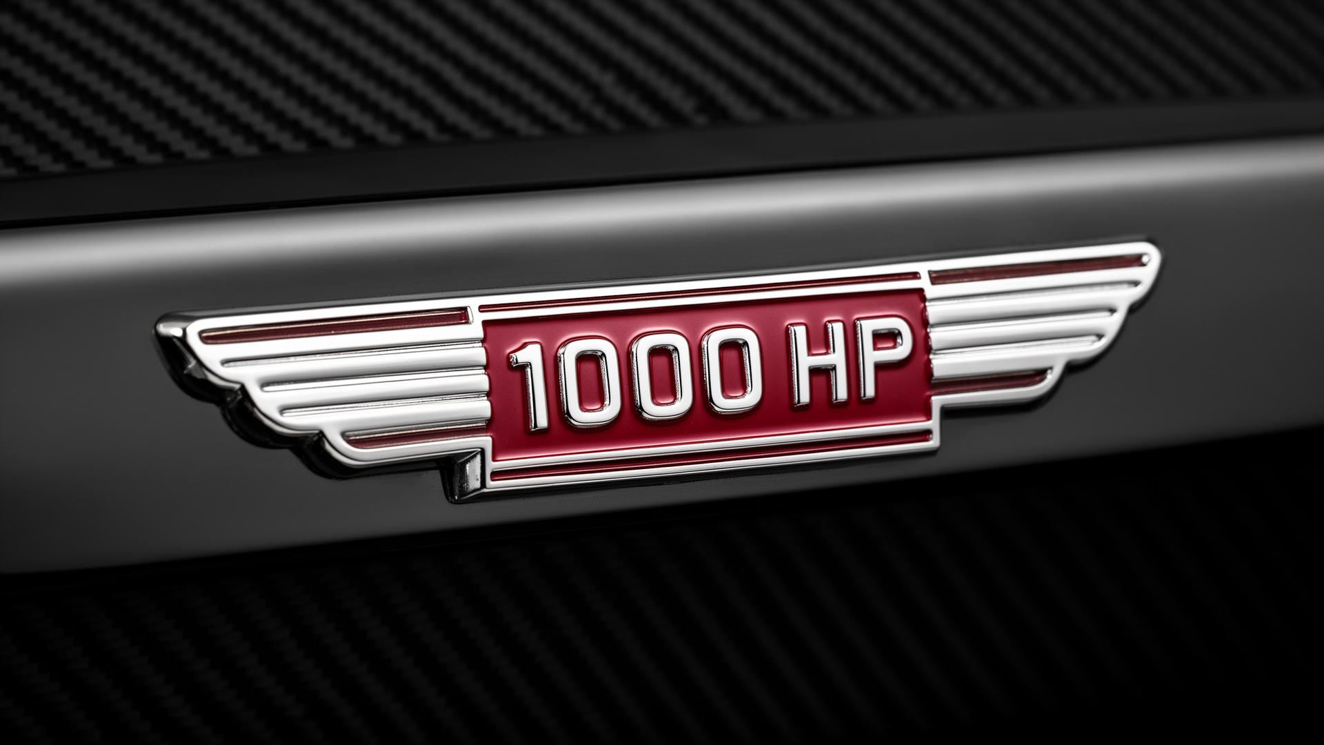 Custom Mustang emblem closeup — HP1000 winged badge